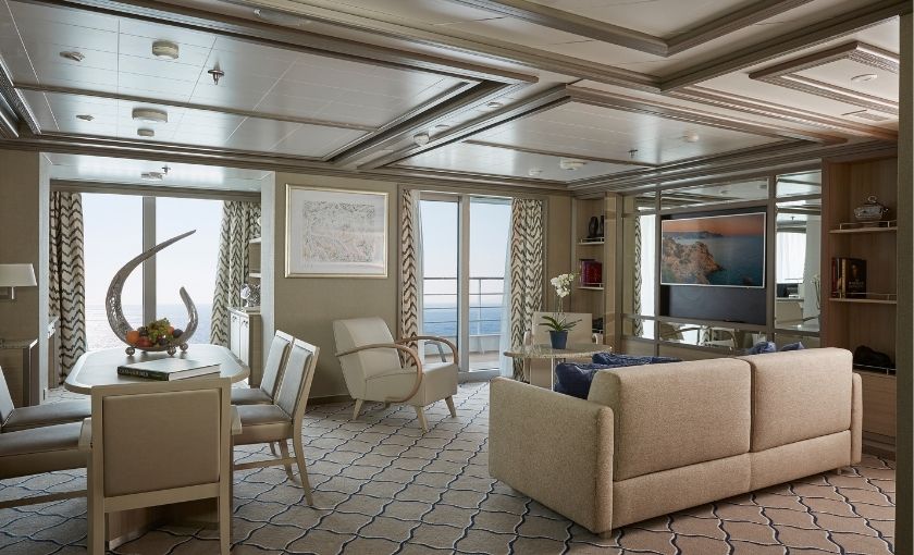 Silver moon owner suite