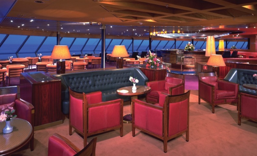 Een lounge op de MS Volendam
