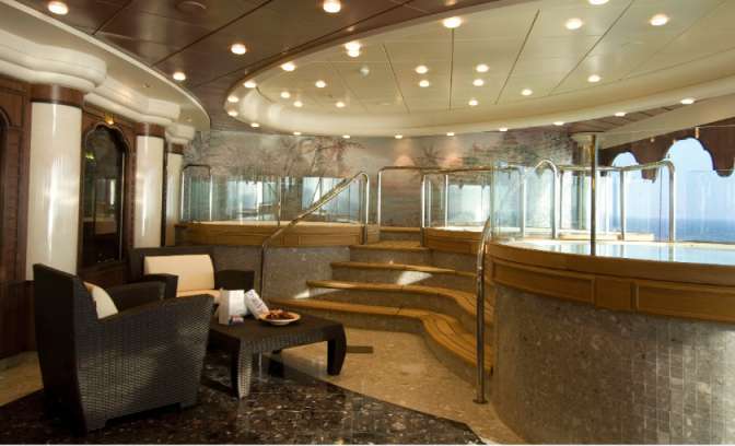 Whirlpool met uitzicht op de MSC Orchestra