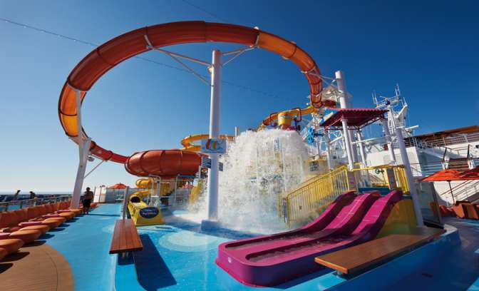 Glijbanen bij Carnival Breeze van rederij Carnival