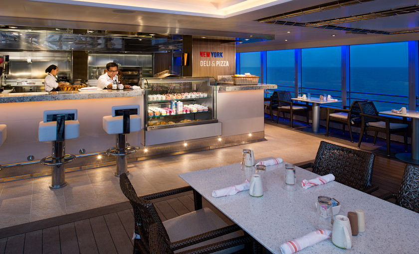 Pizza restaurant New York Deli op Koningsdam