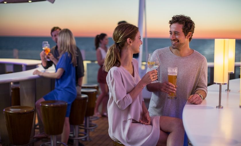 Lanai bar op de AidaPerla