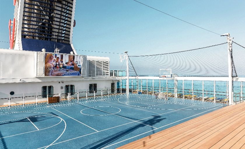 Mein Schiff 4 sportveld
