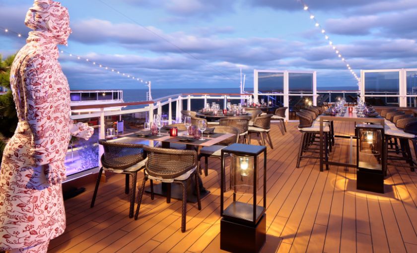 Tamarind terras Rotterdam Holland America Line